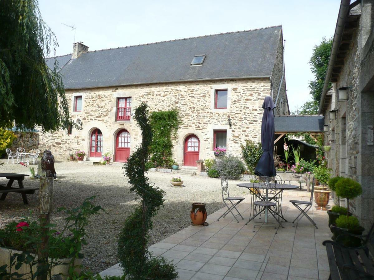 B&B Dinan La Priquetais Trévron Exterior photo